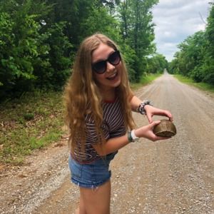 Meet your Posher, Abigail